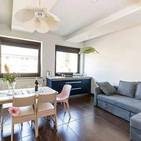 Modern House In Old Town Numero 5 *