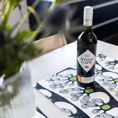 Modern House In Old Town Numero 5